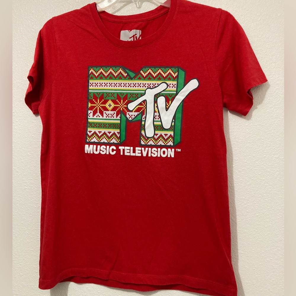 M TV Music Television Graphic T-shirt Adult Size Medium Unisex Red Holiday
